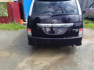 2012 Toyota ISis I Рестайлинг, чёрный, 1450000 рублей, вид 4