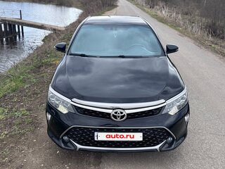2018 Toyota Camry VII (XV50) Рестайлинг 2, чёрный, 1990000 рублей, вид 5