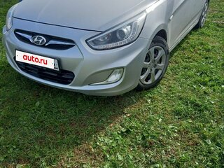 2014 Hyundai Solaris I, серебристый, 700000 рублей, вид 1