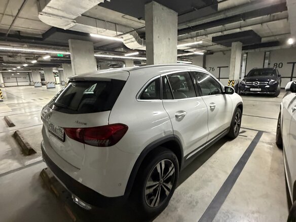 2020 Mercedes-Benz GLA 250 II (H247), белый, 3650000 рублей - вид 4