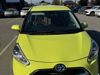 2016 Toyota Sienta II, зелёный, 1200000 рублей, вид 1