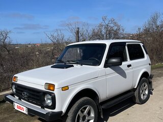 2002 Lada (ВАЗ) 2121 (4x4) I Рестайлинг, белый, 450000 рублей, вид 1