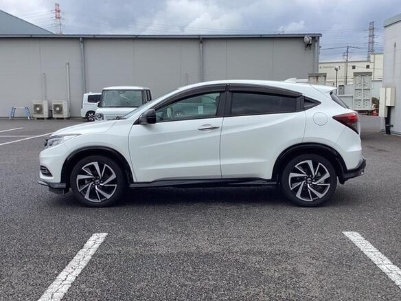 2021 Honda Vezel I Рестайлинг, белый, 1690000 рублей - вид 7