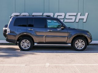 2017 Mitsubishi Pajero IV Рестайлинг 2, серый, 2499000 рублей, вид 5