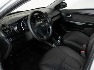 2016 Kia Rio III Рестайлинг, серебристый, 805000 рублей, вид 5