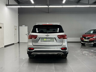 2019 Kia Sorento III Prime Рестайлинг, серый, 2340000 рублей, вид 4