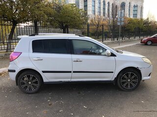 2014 Geely MK Cross I, белый, 229000 рублей, вид 4