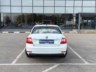 2020 Skoda Octavia III (A7) Рестайлинг, белый, 1825000 рублей, вид 4