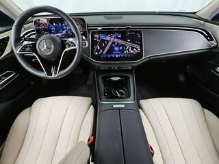 2025 Mercedes-Benz E-Класс 200 VI (W214, S214), чёрный, 5030000 рублей, вид 5