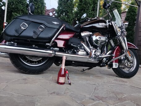 2015 Harley-Davidson Road King, красный, 1520000 рублей, вид 2
