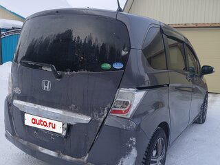 2013 Honda Freed I Рестайлинг, серый, 1350000 рублей, вид 4