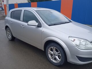 2012 Opel Astra H Рестайлинг, серебристый, 530000 рублей, вид 2