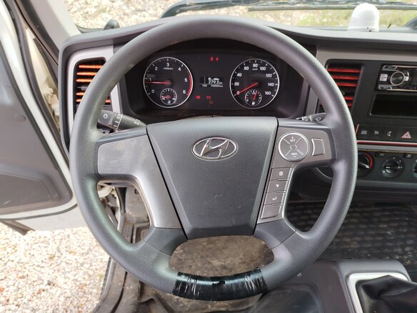 2023 Hyundai Mighty, белый, 3018000 рублей - вид 5