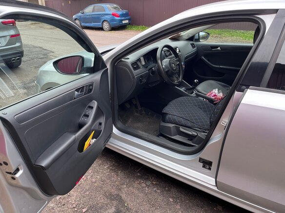 2014 Volkswagen Jetta VI, серебристый - вид 6