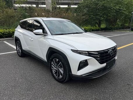 2022 Hyundai Tucson SWB IV, белый, 2057000 рублей, вид 3