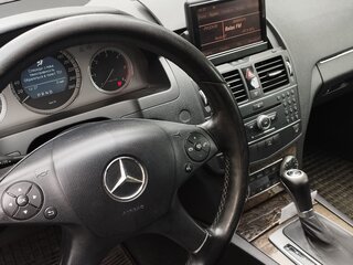 2008 Mercedes-Benz C-Класс 200 CDI III (W204), чёрный, 980000 рублей, вид 4