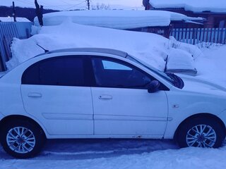 2011 Kia Rio II Рестайлинг, белый, 380000 рублей, вид 3