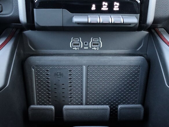 2026 Ram 1500 Crew Cab V Рестайлинг, зелёный - вид 29