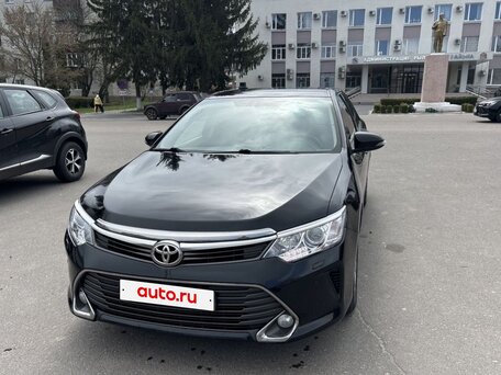 2015 Toyota Camry VII (XV50) Рестайлинг, чёрный, 2200000 рублей, вид 3