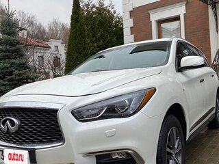 2018 Infiniti QX60 I Рестайлинг, белый, 3400000 рублей, вид 1