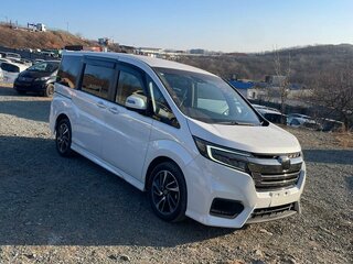 2021 Honda Stepwgn Spada V Рестайлинг, белый, 2950000 рублей, вид 4