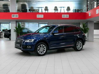2015 Audi Q5 I (8R) Рестайлинг, синий, 1690000 рублей, вид 1