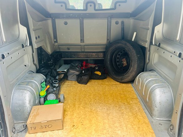 2007 Renault Trafic II Рестайлинг, серебристый, 1450000 рублей - вид 14