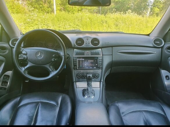 2003 Mercedes-Benz CLK-Класс 270 II (W209), чёрный, 1350000 рублей - вид 5