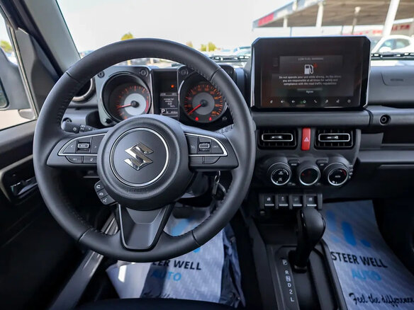 2026 Suzuki Jimny IV, чёрный - вид 10