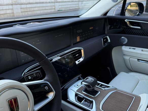 2023 Hongqi E-HS9 120 kWh, чёрный, 8100000 рублей - вид 8