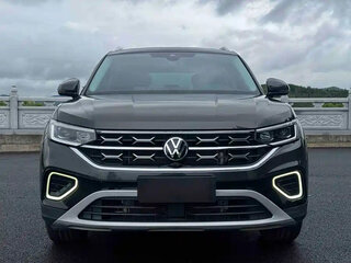 2022 Volkswagen Tayron I, чёрный, 2165000 рублей, вид 2