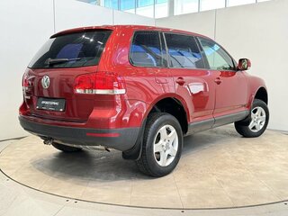 2003 Volkswagen Touareg I, красный, 855000 рублей, вид 5