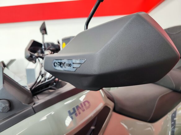 2026 HND QRX 1000, серый, 1229900 рублей - вид 19