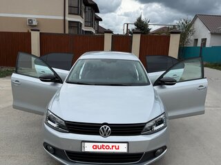 2012 Volkswagen Jetta VI, серебристый, 870000 рублей, вид 3