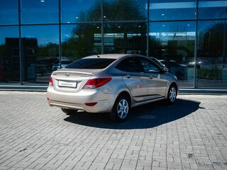 2012 Hyundai Solaris I, бежевый, 789000 рублей, вид 2