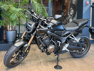 2025 Honda CB 650R, чёрный, 1450000 рублей, вид 3