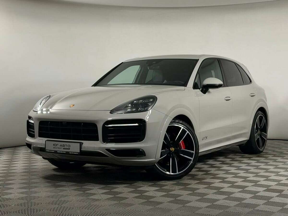 Открыть фотографии: Porsche Cayenne III
