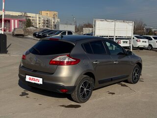 2013 Renault Megane III Рестайлинг 2, бежевый, 450000 рублей, вид 4