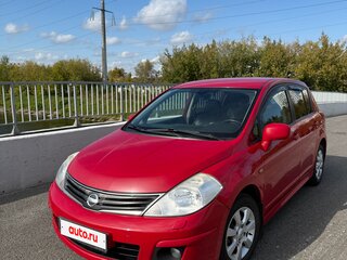 2010 Nissan Tiida I Рестайлинг, красный, 600000 рублей, вид 1