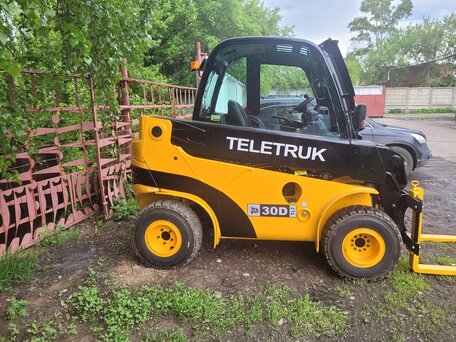 2010 JCB TLT, золотистый, 3000000 рублей, вид 3