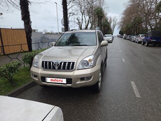 2004 Toyota Land Cruiser Prado 120 Series, серебристый, 2100000 рублей, вид 1