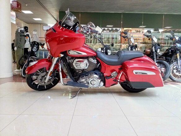 2018 Indian Chieftain, красный