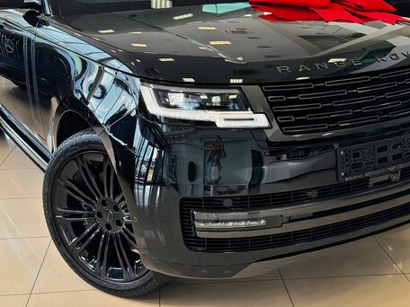 2026 Land Rover Range Rover P530 MHEV Long V, чёрный, 31350000 рублей, вид 4