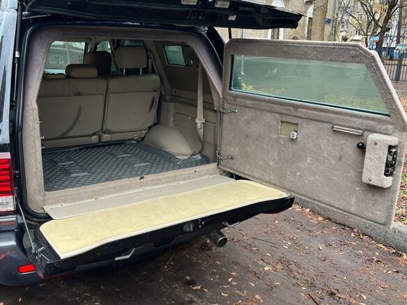 2007 Lexus LX 470 II Рестайлинг, чёрный, 2900000 рублей - вид 9