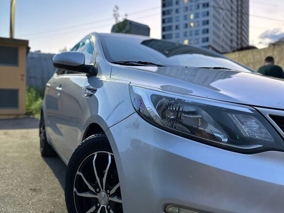 2016 Kia Rio III Рестайлинг, серебристый, 960000 рублей - вид 7