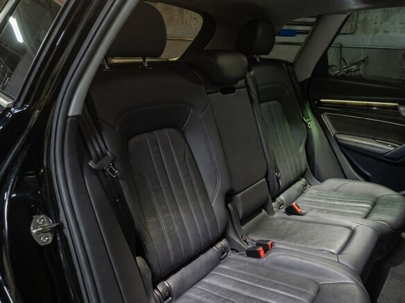 2019 Audi Q5 II (FY), чёрный, 3490000 рублей - вид 19