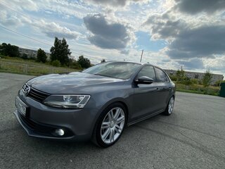2014 Volkswagen Jetta VI, серый, 1050000 рублей, вид 1