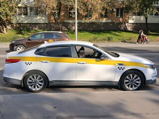 2018 Kia Optima IV, белый, 900000 рублей, вид 4