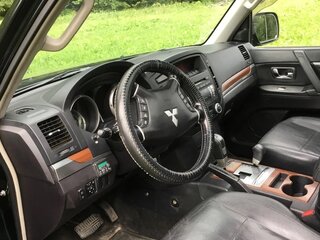 2008 Mitsubishi Pajero IV, чёрный, 1750000 рублей, вид 4