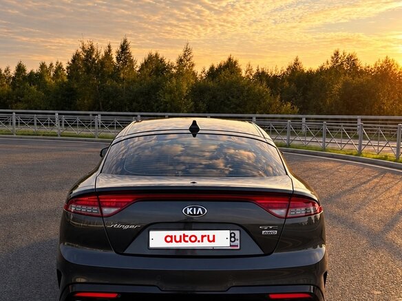 2021 Kia Stinger I Рестайлинг, серый, 3419000 рублей - вид 11